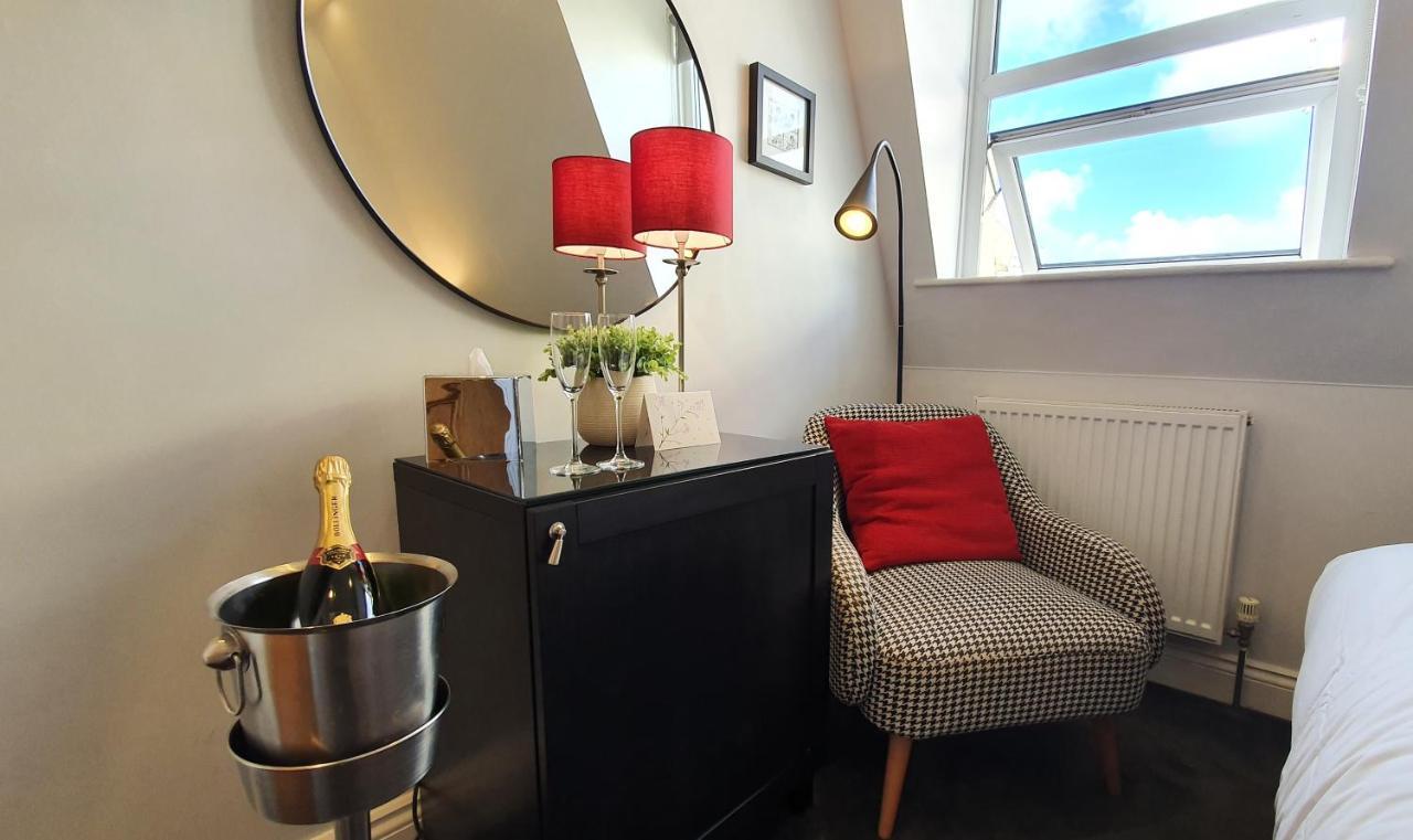 A Room With A View Brighton Eksteriør bilde A wine cooler