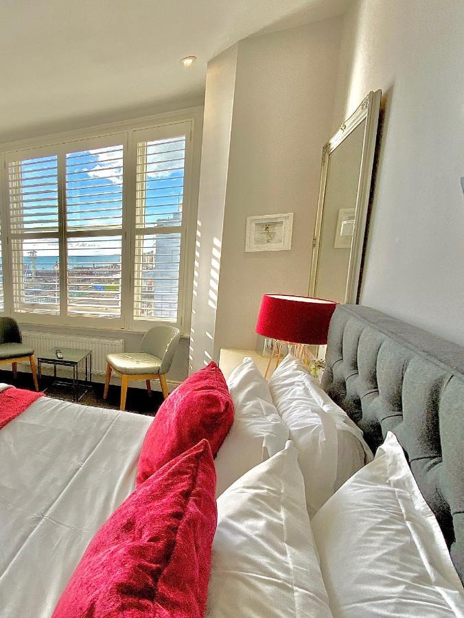 A Room With A View Brighton Eksteriør bilde A bedroom at the Cape Heritage