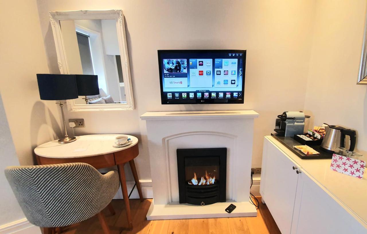 A Room With A View Brighton Eksteriør bilde A fireplace with a bioethanol burner
